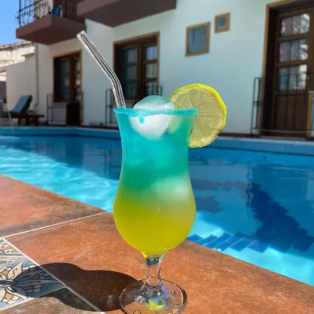 Sezgin Κουσάντασι